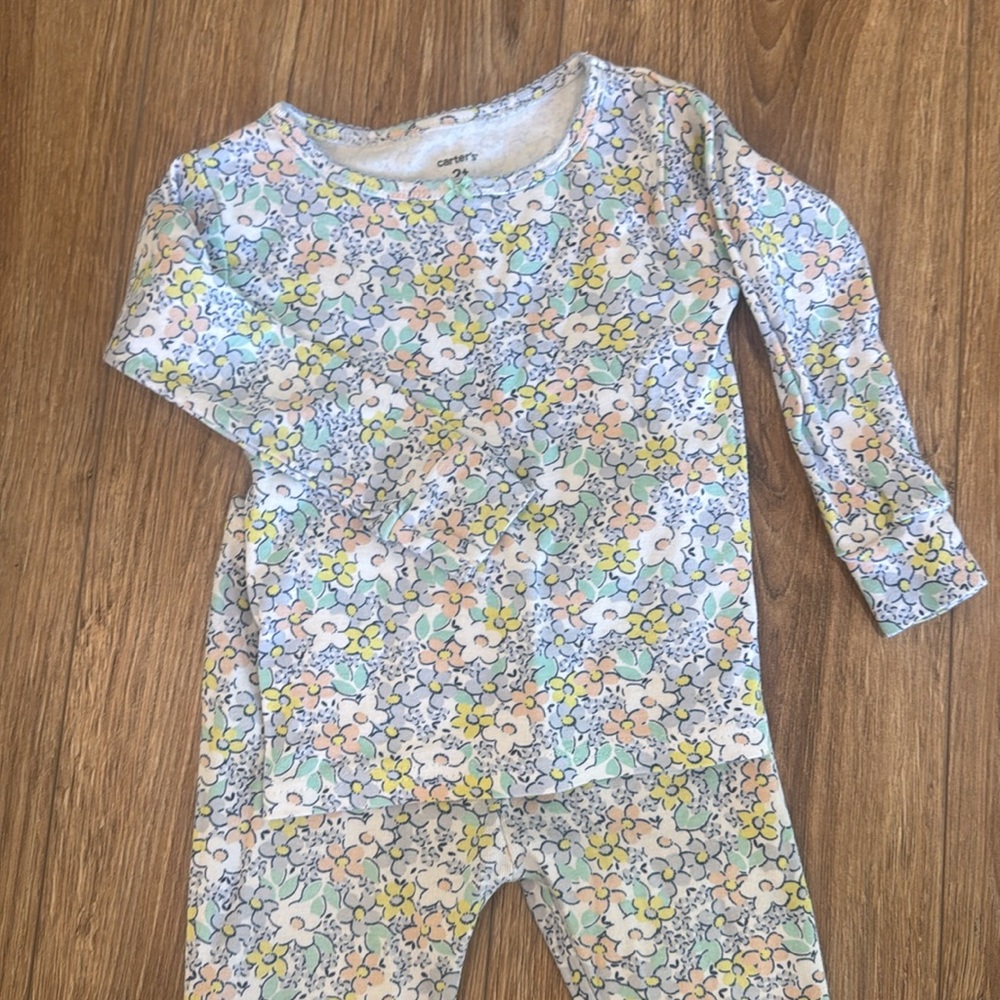 Carters 2T floral pajamas
